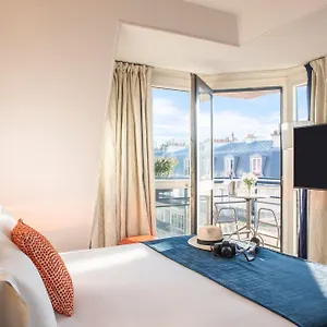 4* Otel Yllen Eiffel